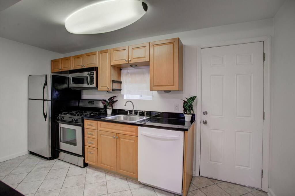 Cozy Lux 3Bd House Heart Of Fishtown Sleeps 8 Leilighet Philadelphia Eksteriør bilde
